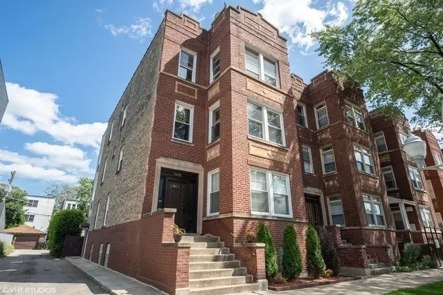 7BR Multi-Family for Sale in Chicago, IL