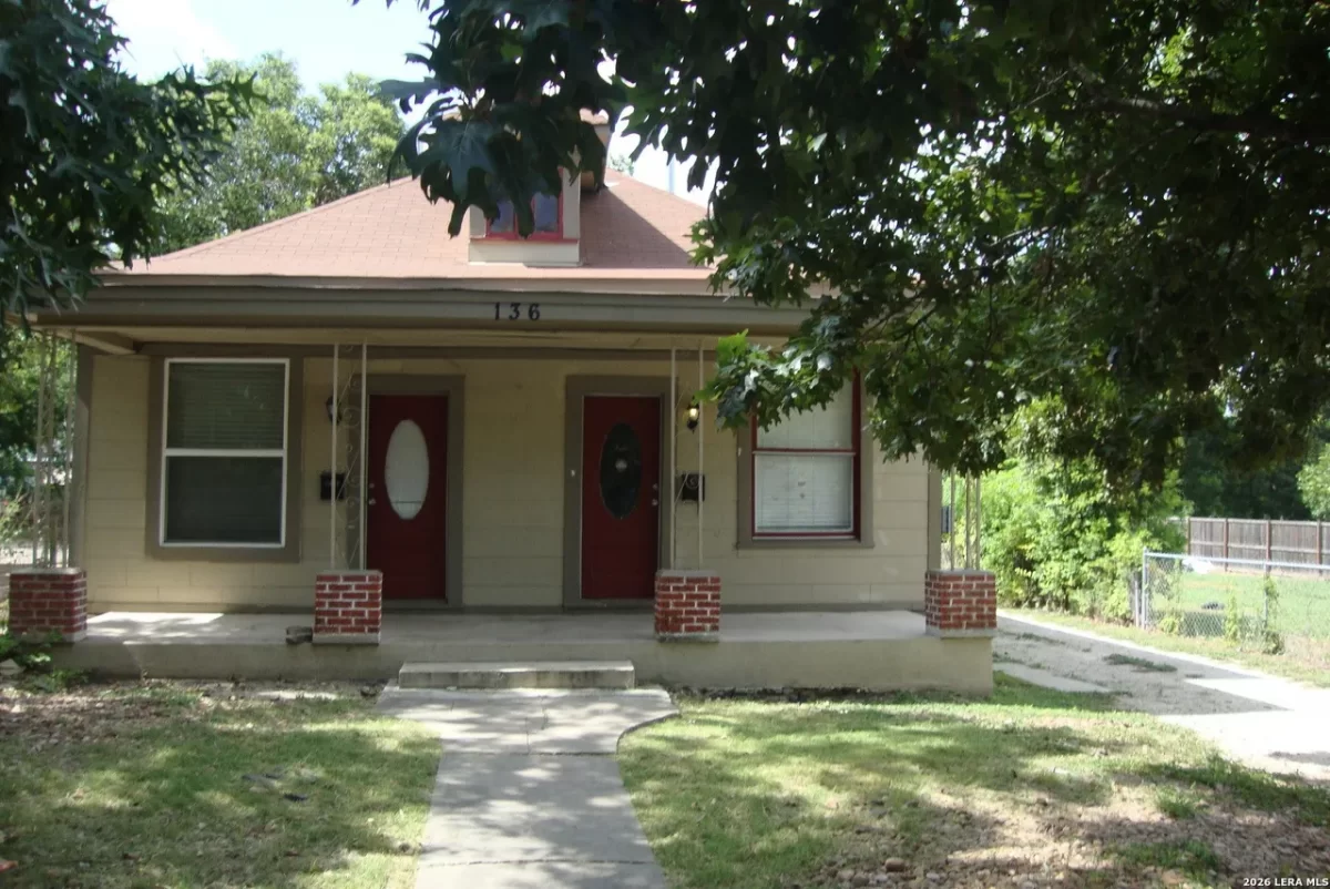 2BR House for Rent in San Antonio, TX