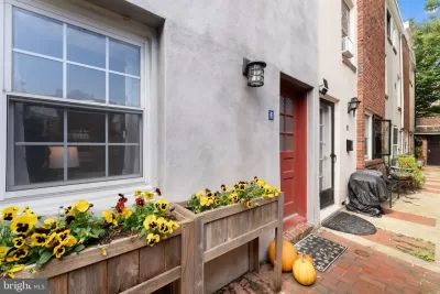 2BR Townhouse for Sale in Philadelphia, PA
