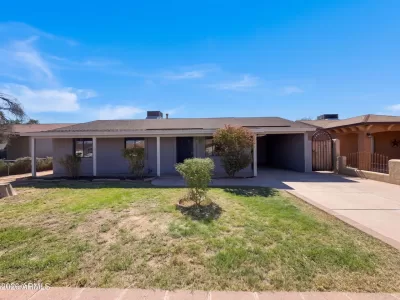 4BR House for Sale in Phoenix, AZ