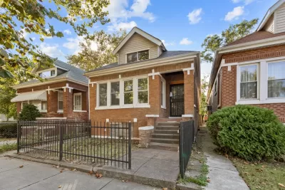 3BR House for Sale in Chicago, IL