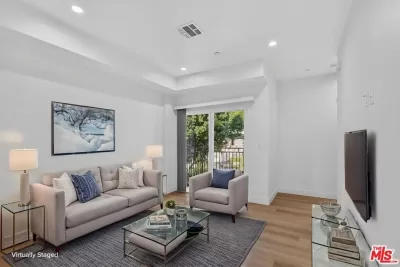 4BR Townhouse for Rent in Los Angeles, CA