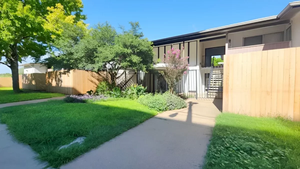 2BR Condo for Sale in Dallas, TX