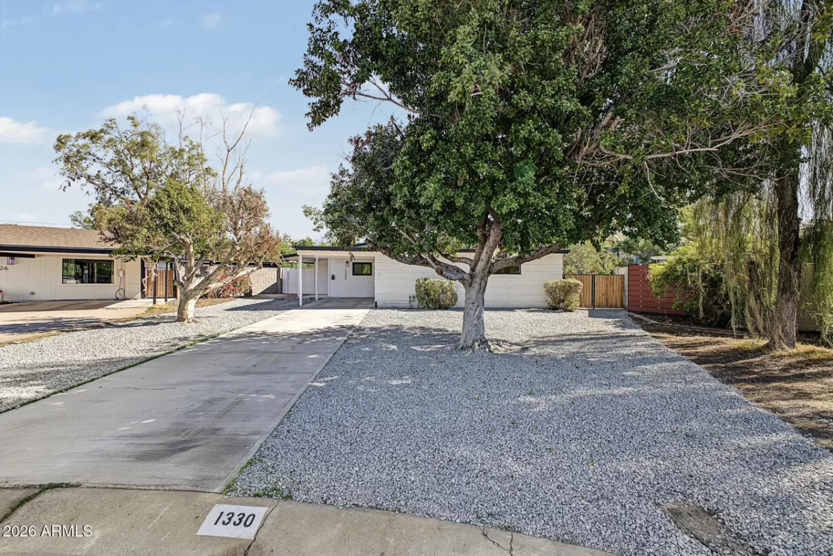 4BR House for Sale in Phoenix, AZ