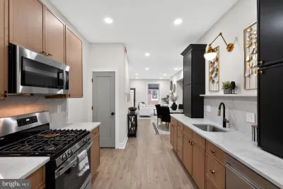 3BR Townhouse for Sale in Philadelphia, PA