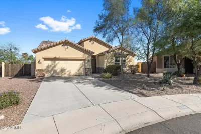4BR House for Sale in Phoenix, AZ