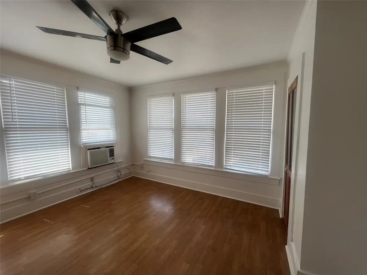 Studio Apartment for Rent in Dallas, TX