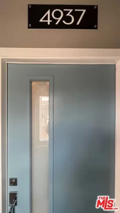 2BR Townhouse for Rent in Los Angeles, CA