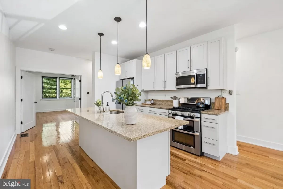 3BR Townhouse for Sale in Philadelphia, PA