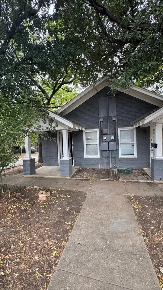 2BR Duplex for Rent in Dallas, TX