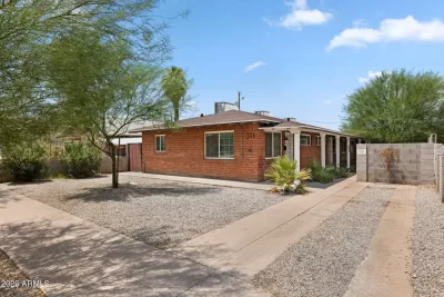 4BR Multi-Family for Sale in Phoenix, AZ