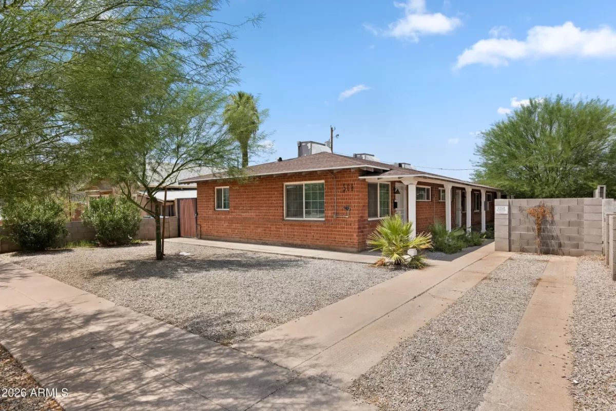 4BR Multi-Family for Sale in Phoenix, AZ