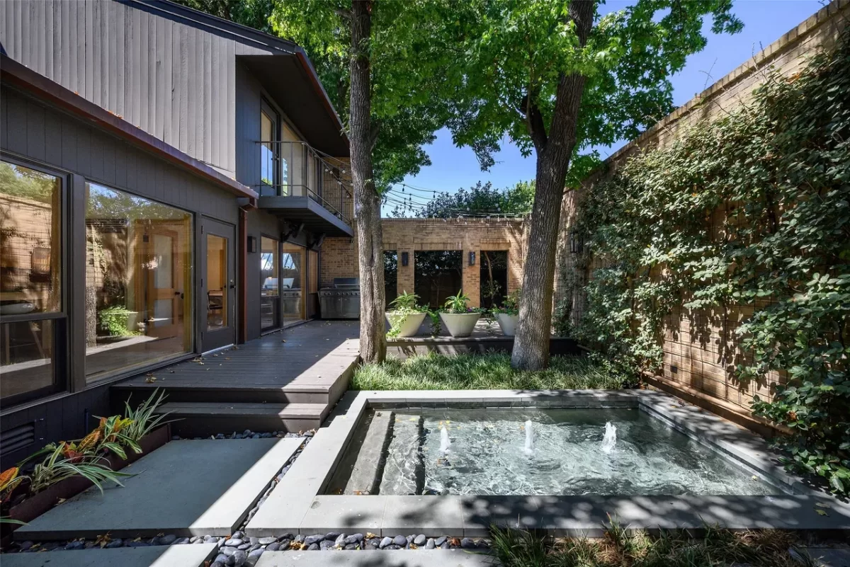 4BR House for Sale in Dallas, TX