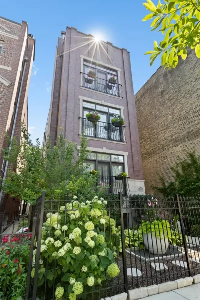 5BR Condo for Sale in Chicago, IL