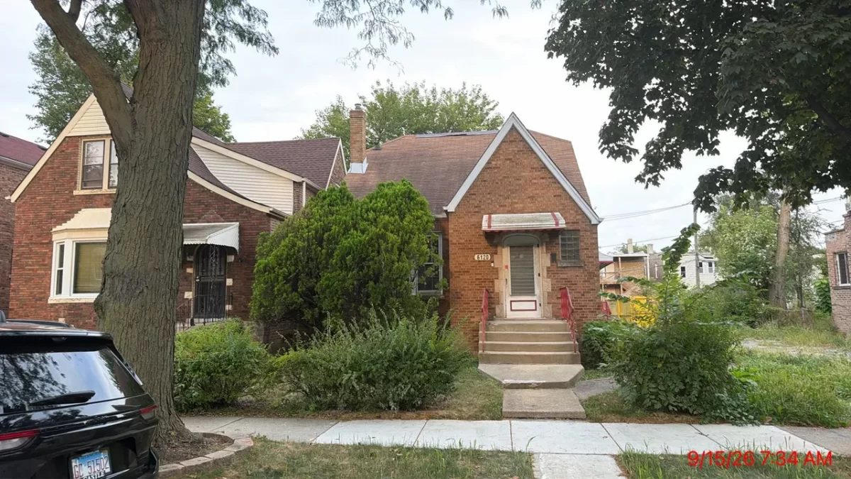 4BR House for Sale in Chicago, IL