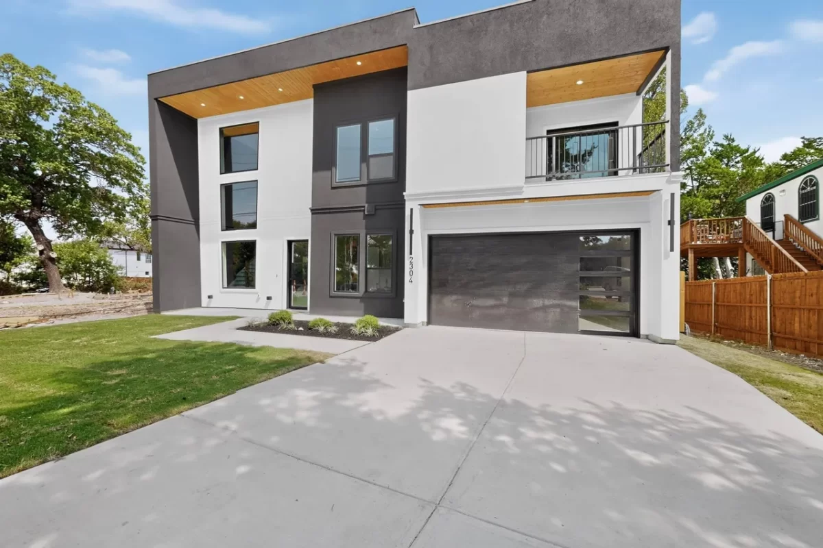 4BR House for Sale in Dallas, TX