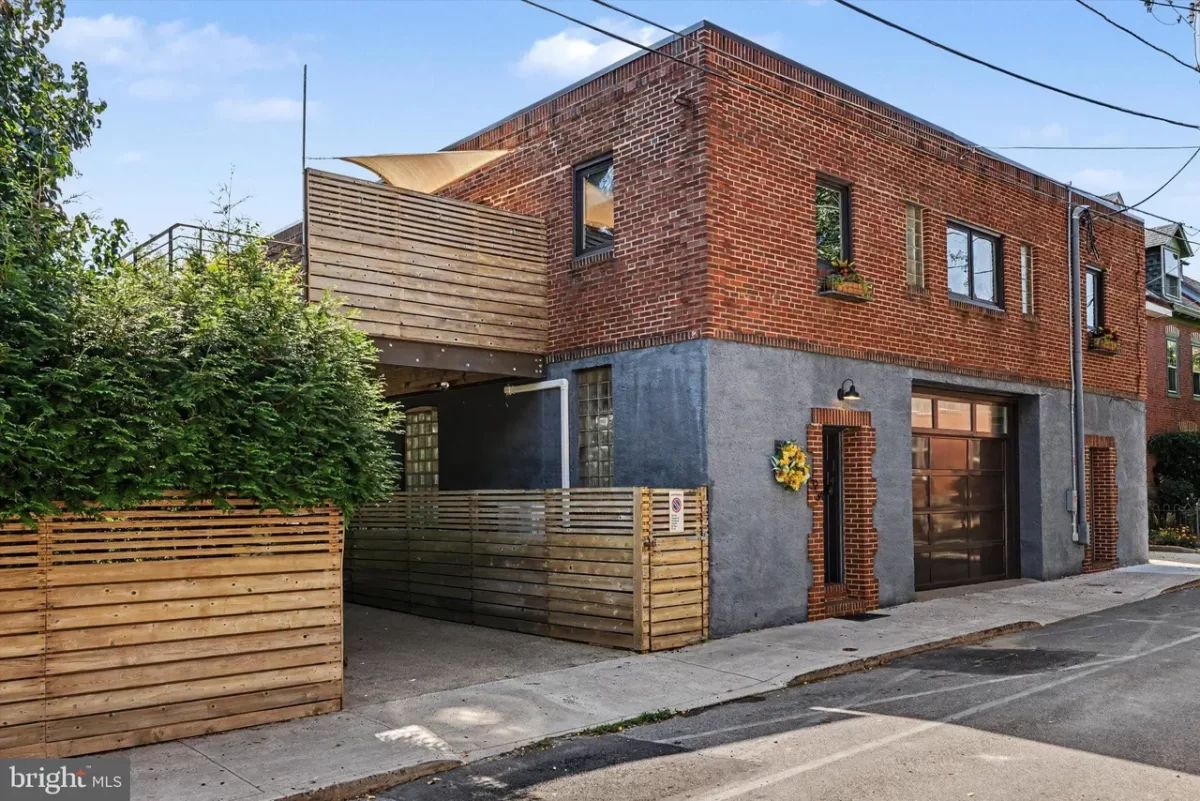 5BR House for Sale in Philadelphia, PA