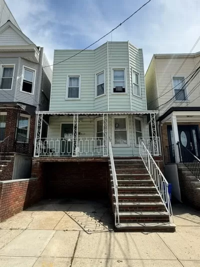 2BR Apartment for Rent in Jersey City, NJ