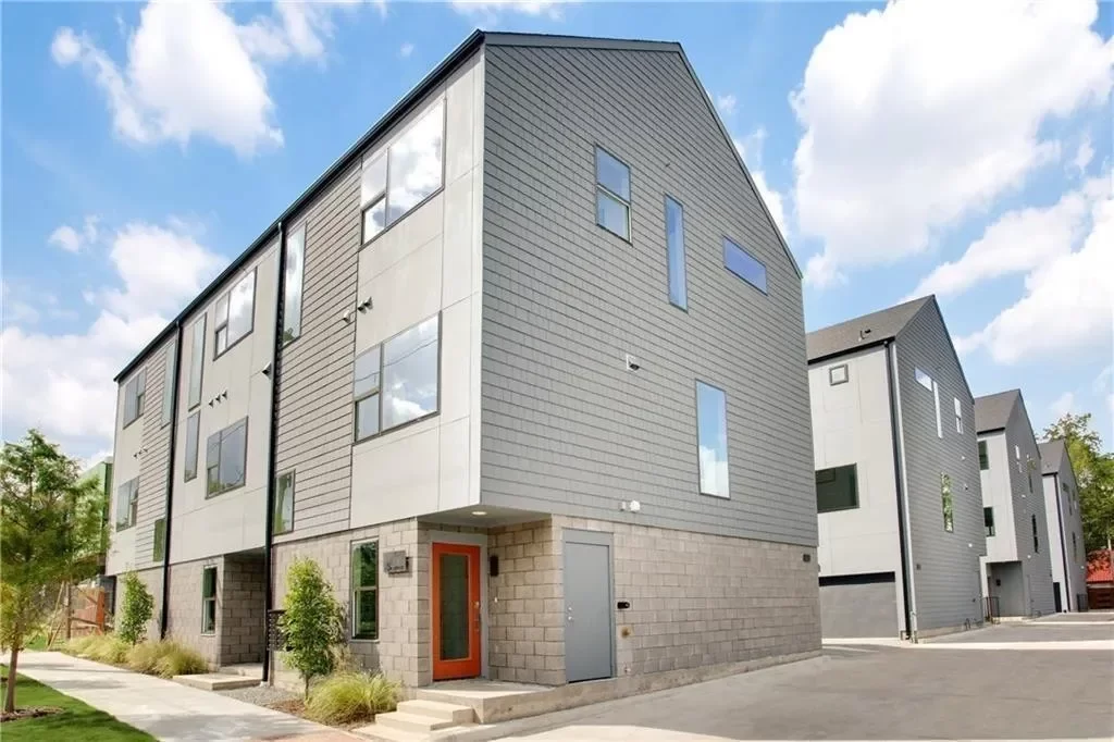 2BR Condo for Rent in Dallas, TX